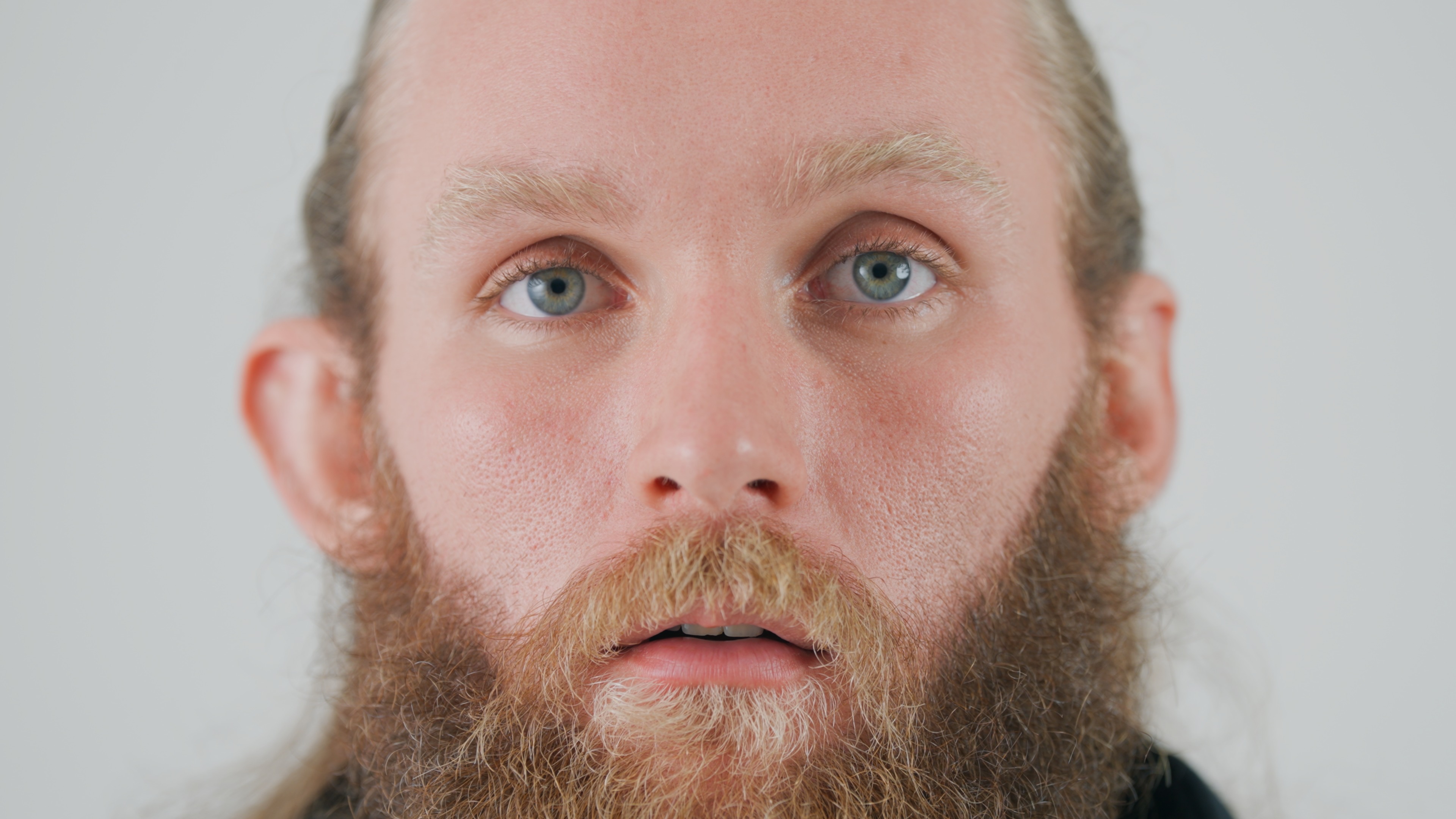 Extreme close-up cinematic portrait, Estudio Helios