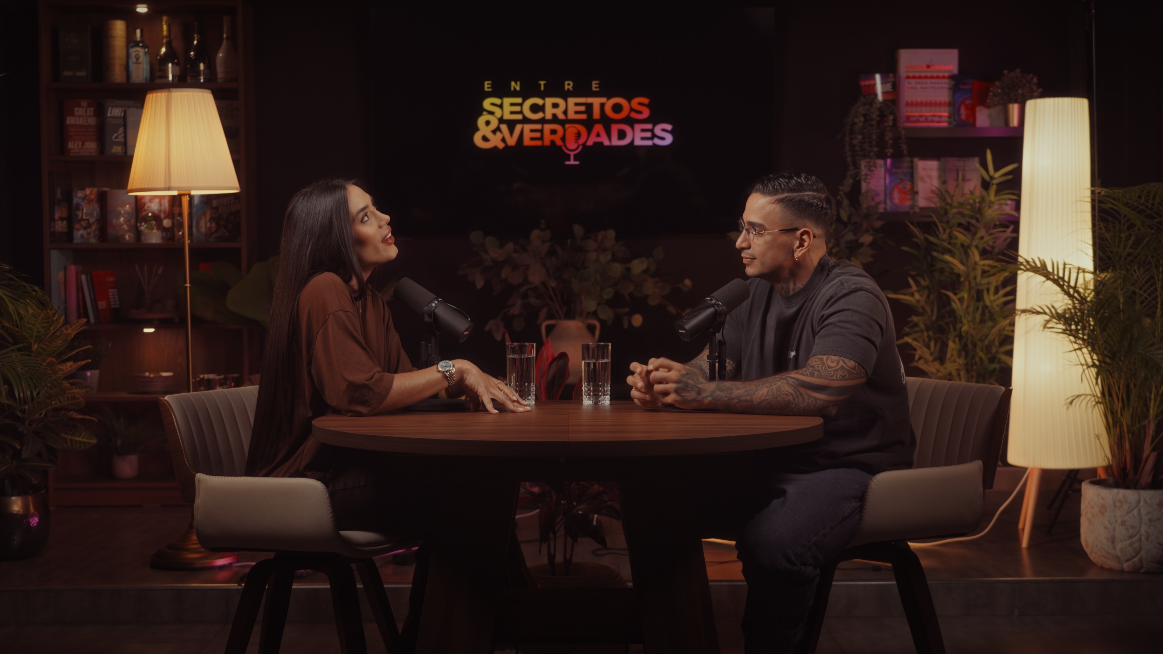 Entre Secretos & Verdades podcast, Estudio Helios